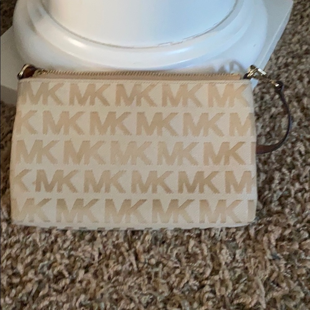 Michael Kors Wristlet